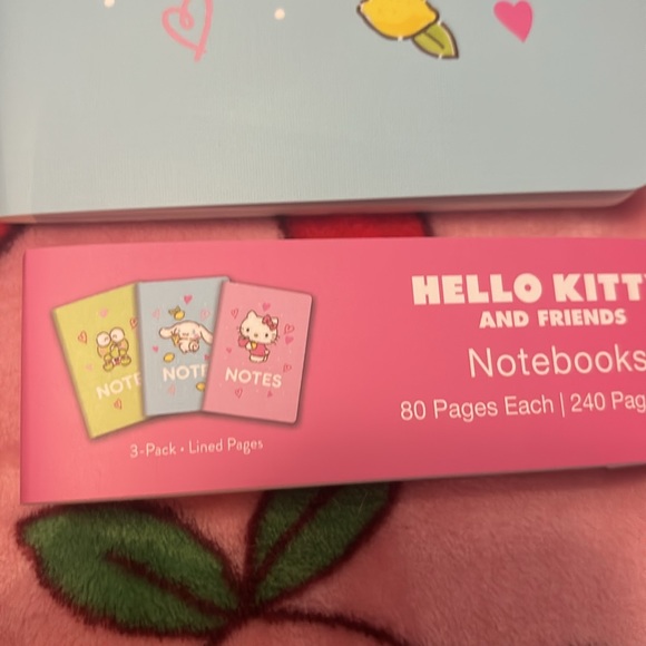 NWT set of 3 Hello Kitty and Friends Notebooks 80 pages each with lined pages - Picture 5 of 5